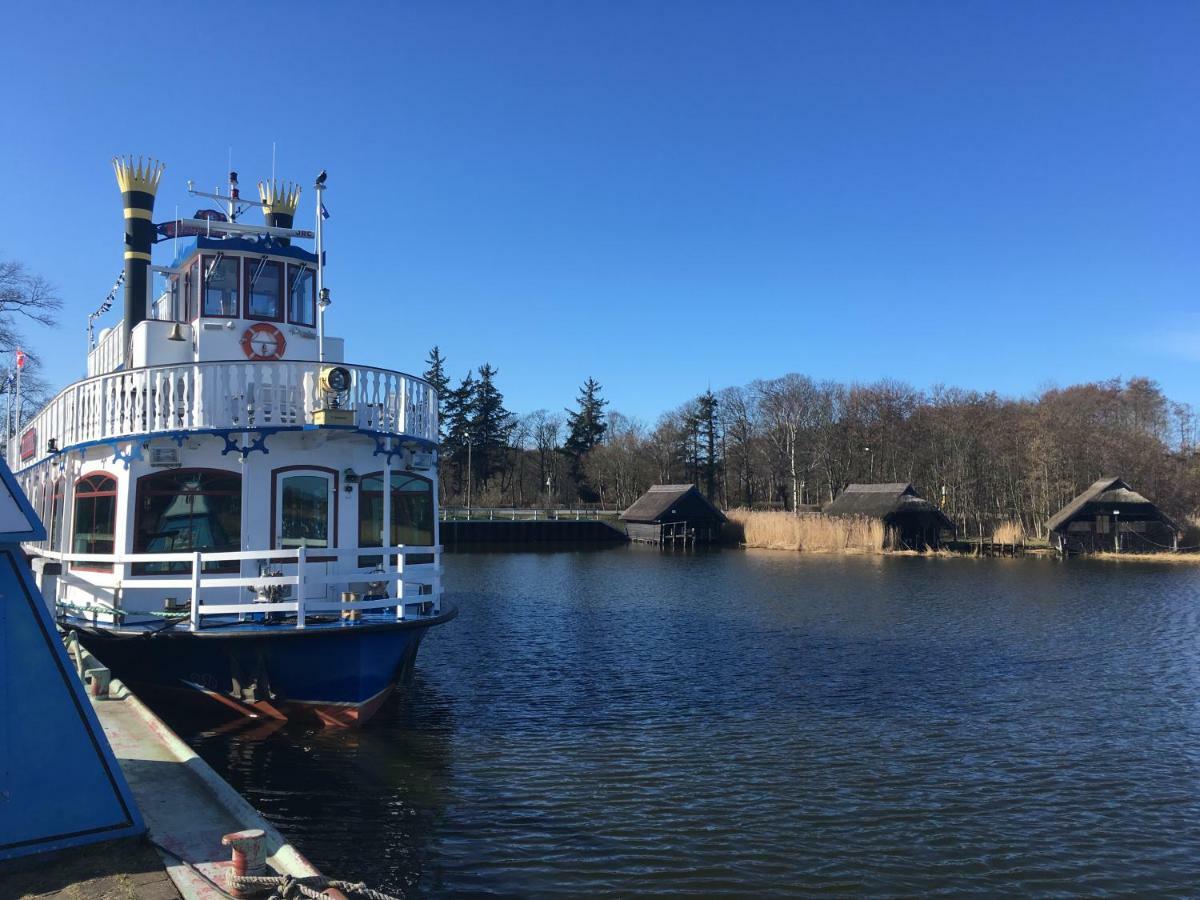 Villa Kleines Haus Am Hafen - Ruhig Und Gruen Am Ortsrand à Prerow Extérieur photo